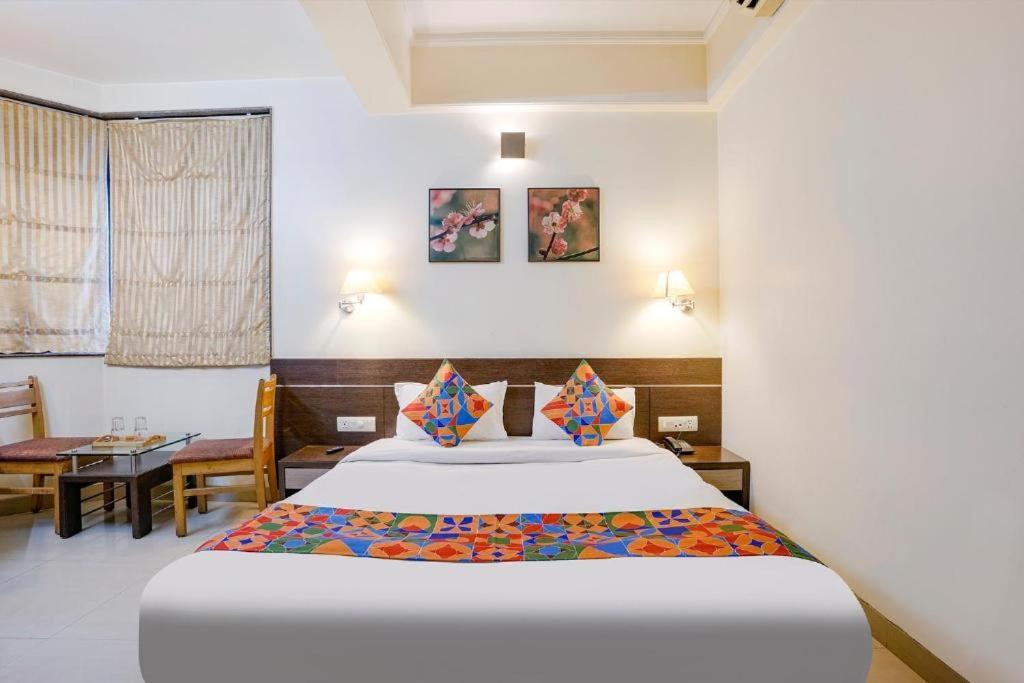 Gandharva Residency Swargate Hotel Pune Exterior photo