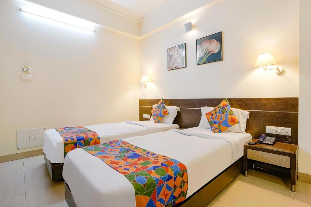 Gandharva Residency Swargate Hotel Pune Exterior photo